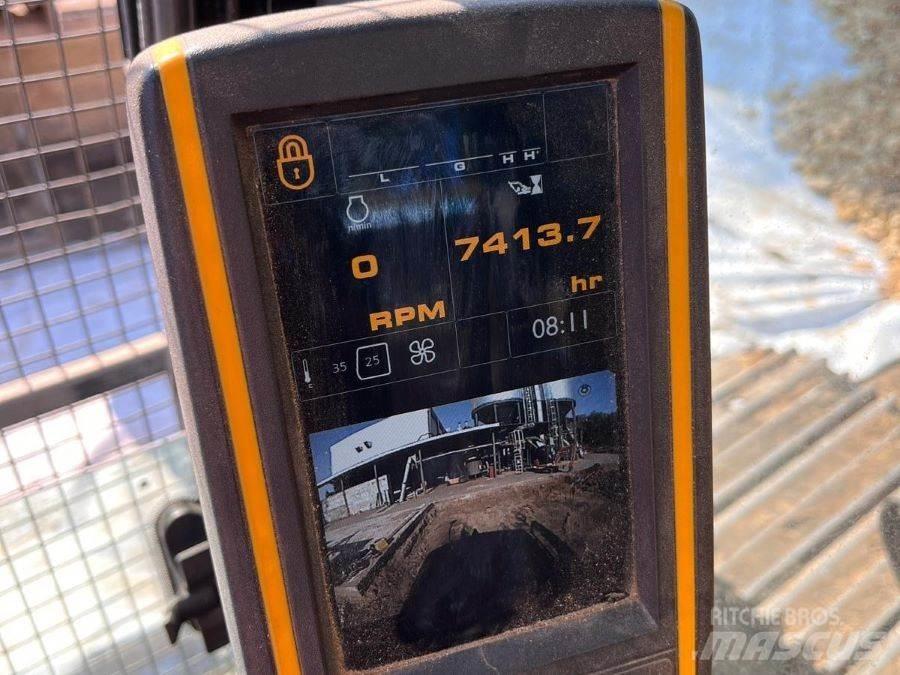 JCB JS130LC Pásová rýpadla