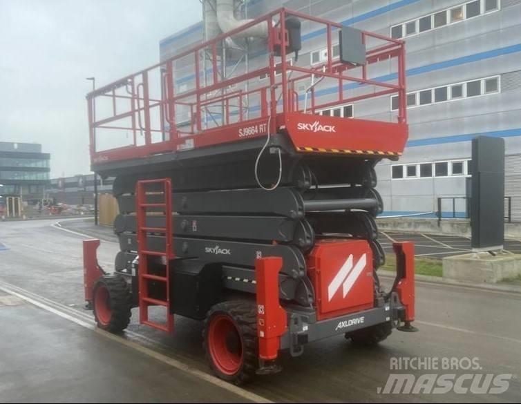 SkyJack SJ9664RT Nůžková zvedací plošina