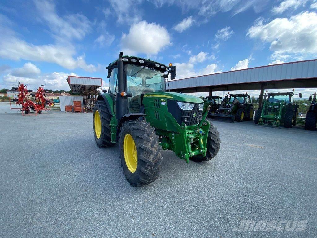 John Deere 6120R Traktory