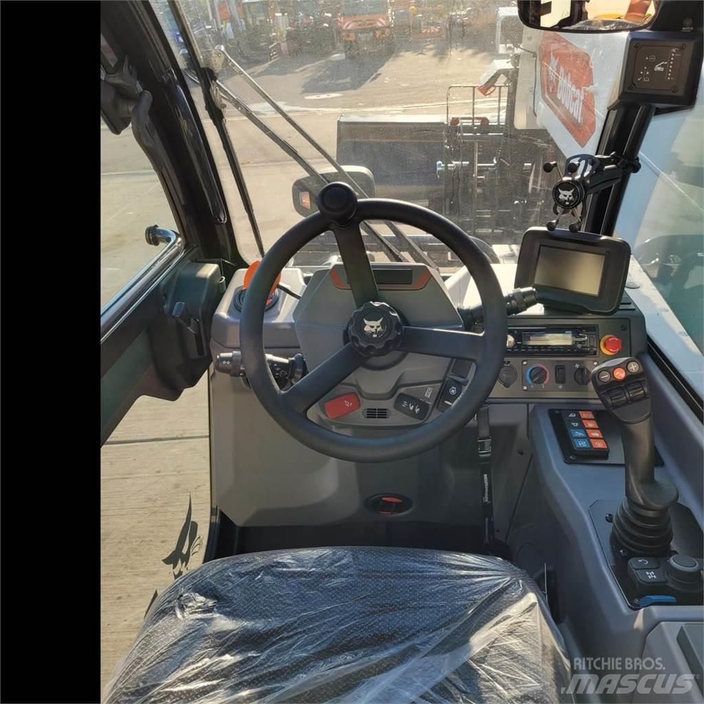 Bobcat T35-130 S Teleskopické plošiny
