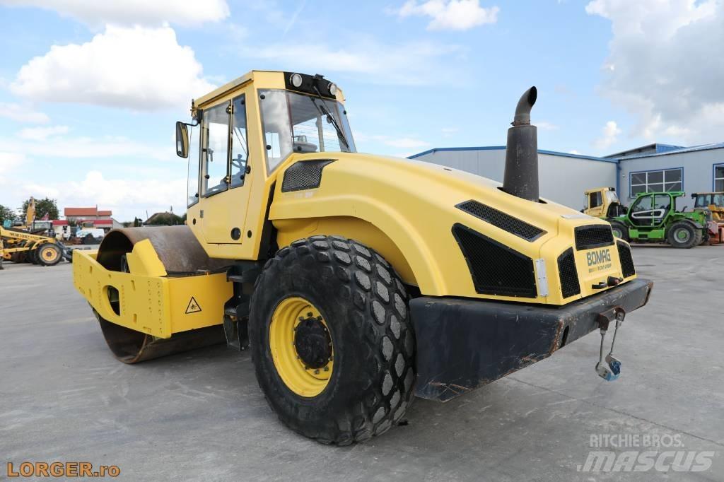 Bomag BW 219 D H-4 Tahačové válce