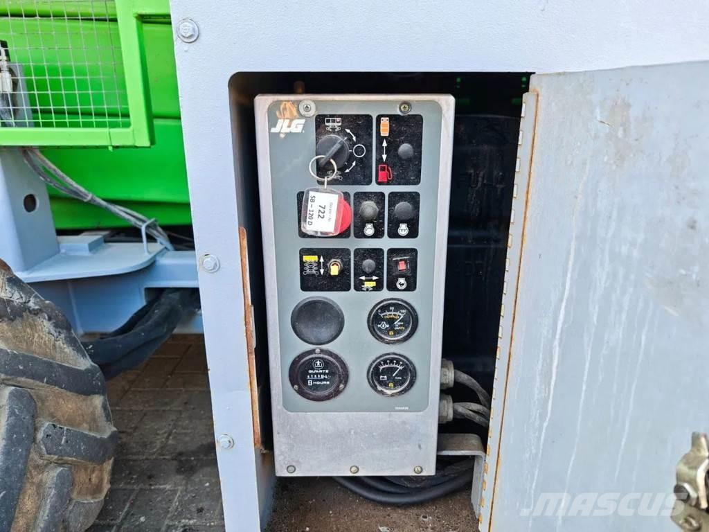 JLG 33 RTS Nůžková zvedací plošina