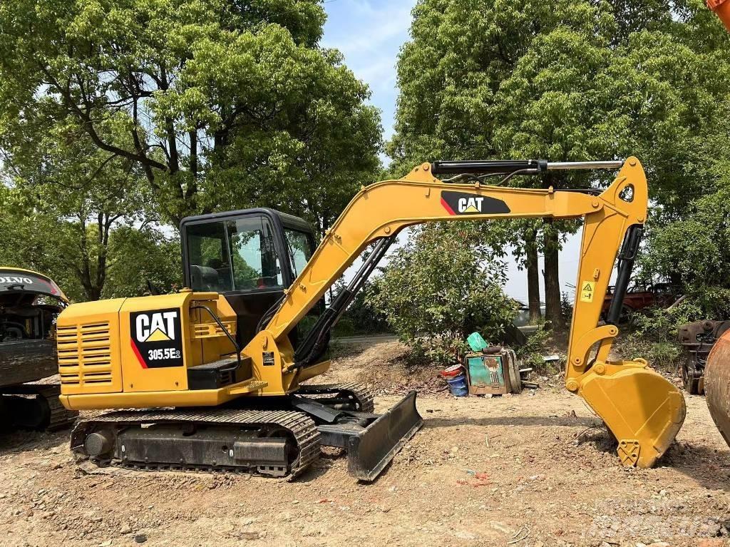 CAT 305.5 Mini rýpadla < 7t