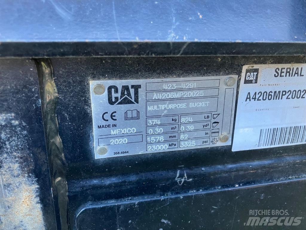 CAT 262 D Smykem řízené nakladače