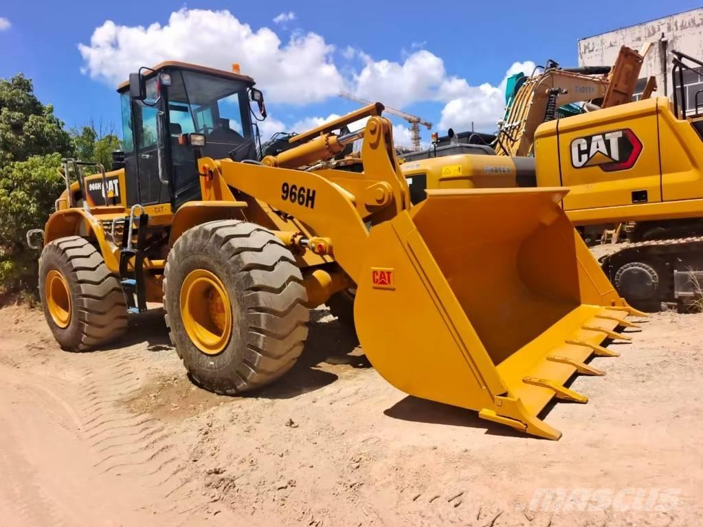 CAT 966 H Kolové nakladače