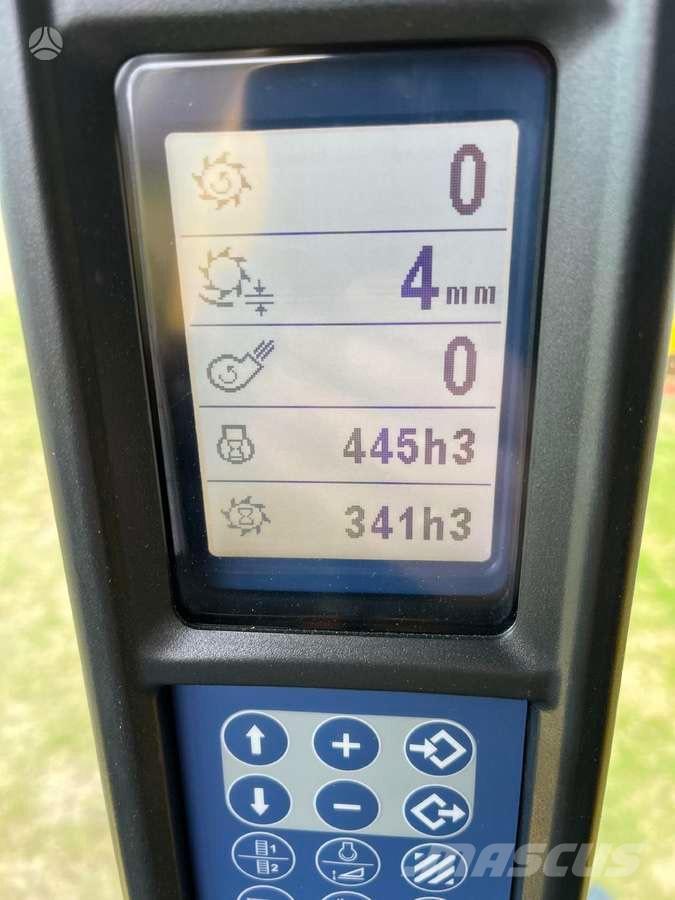 New Holland TC 5.70 Sklízecí mlátičky