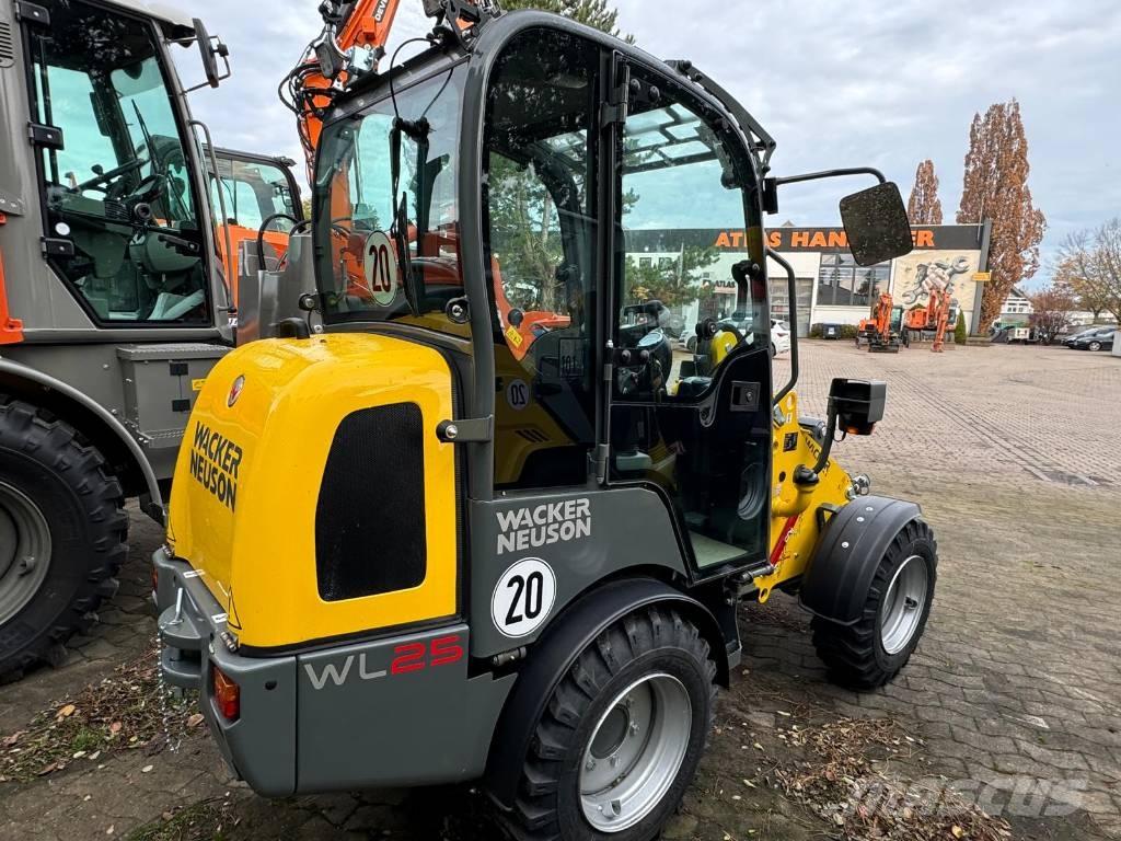 Wacker Neuson WL 25 Kolové nakladače