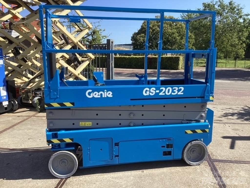 Genie GS2032 Nůžková zvedací plošina