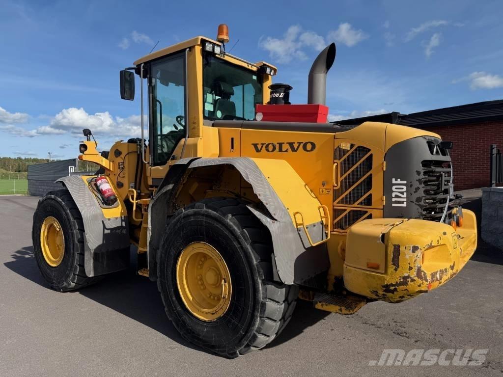 Volvo L 120 F Kolové nakladače