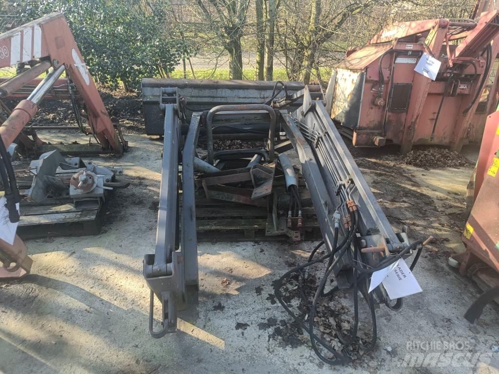 Mailleux TN750A Čelní nakladače a rypadla