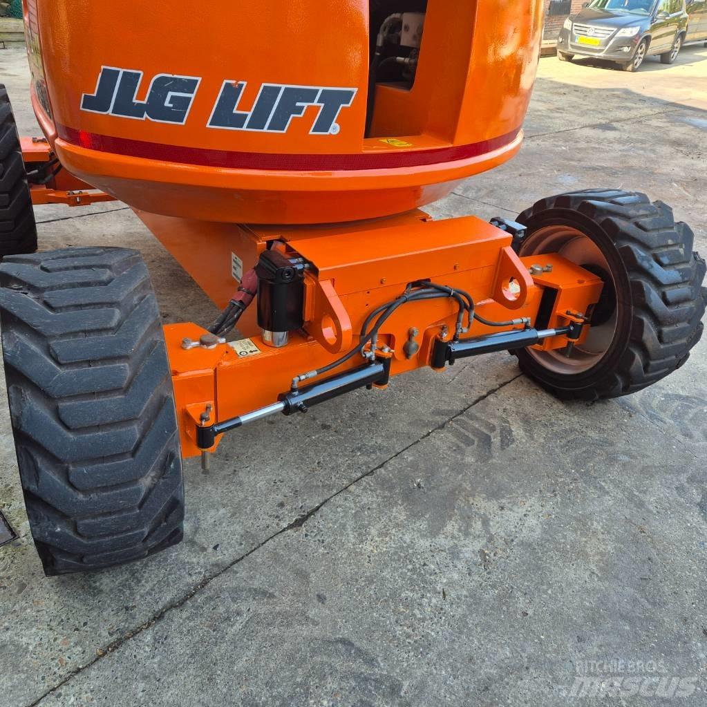JLG 600 AJ Kloubové plošiny
