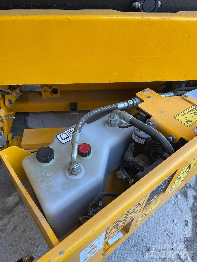 JCB S 2032 E Nůžková zvedací plošina