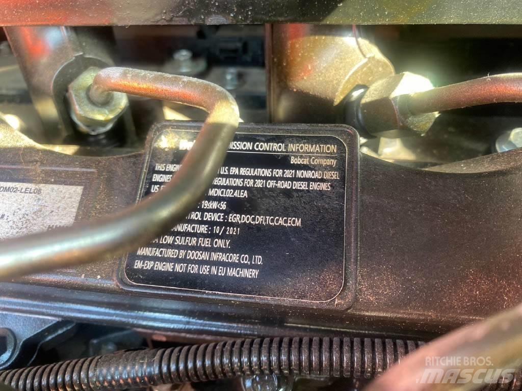 Bobcat T450 Smykem řízené nakladače