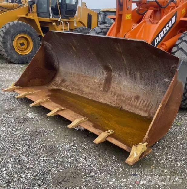Doosan DL505 Kolové nakladače