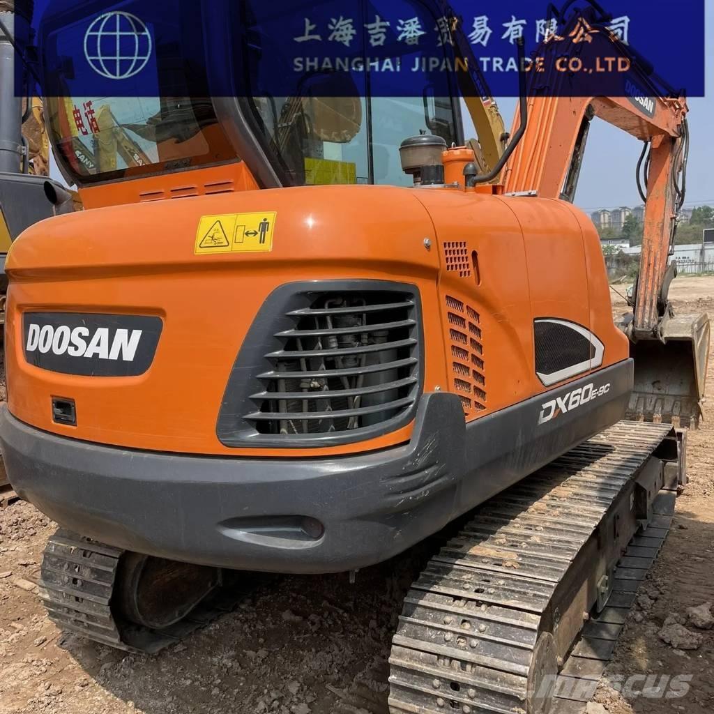 Doosan DX 60 Pásová rýpadla