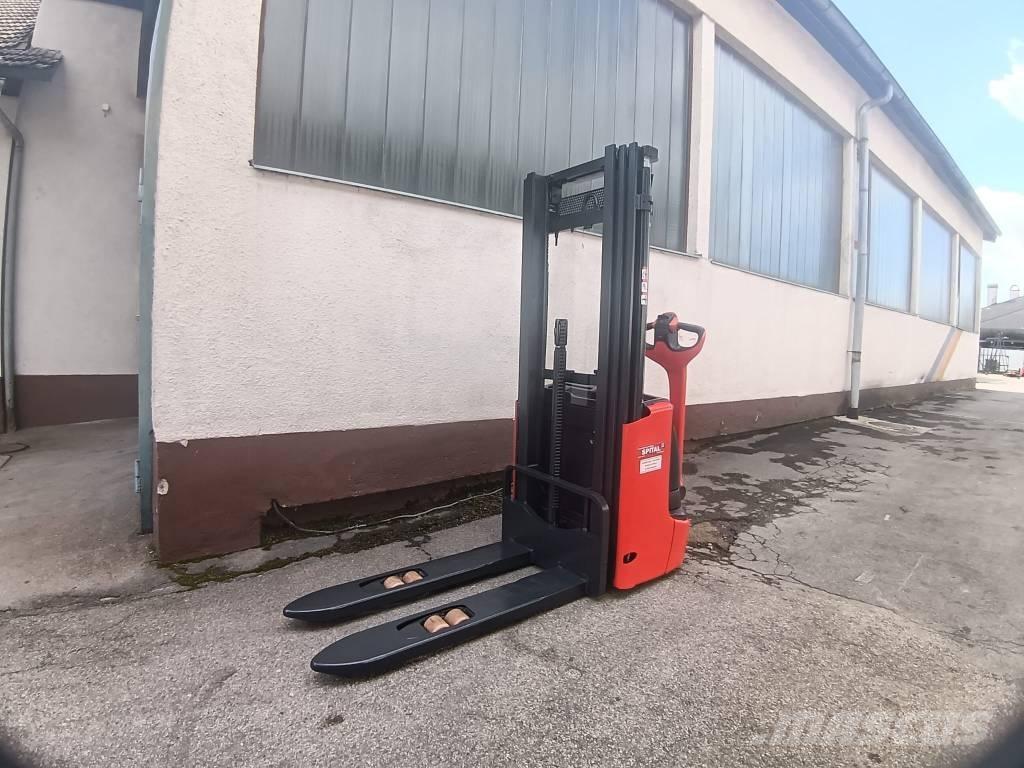 Linde L 12 Samohybné vozíky