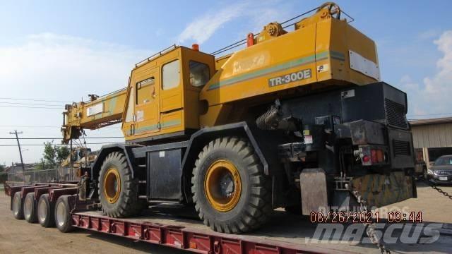 Tadano TR 300 E-1 Jeřáby pro těžký terén