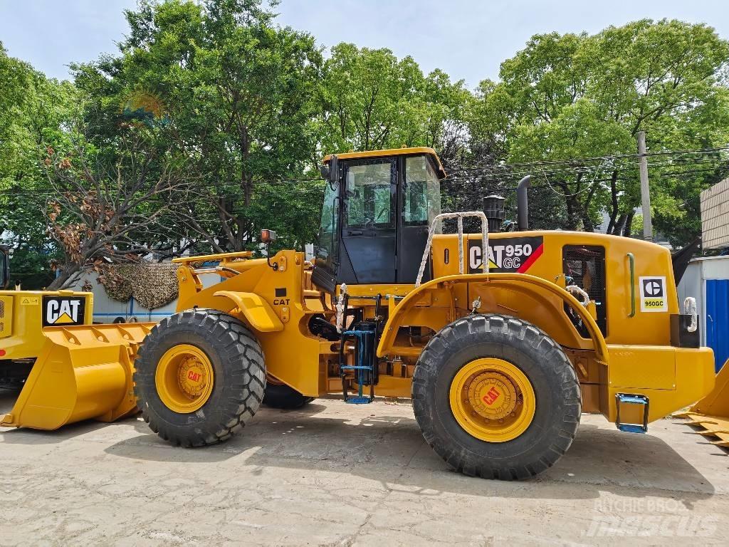 CAT 950 GC Kolové nakladače