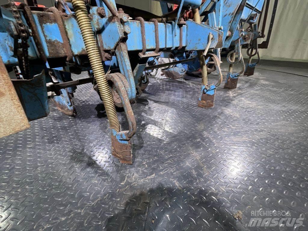 Monosem PNU Mechanické secí stroje