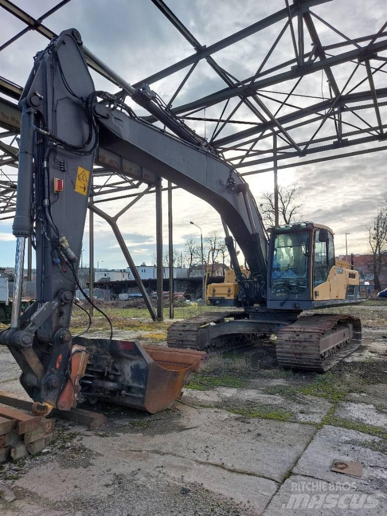 Volvo EC 250 D L Pásová rýpadla