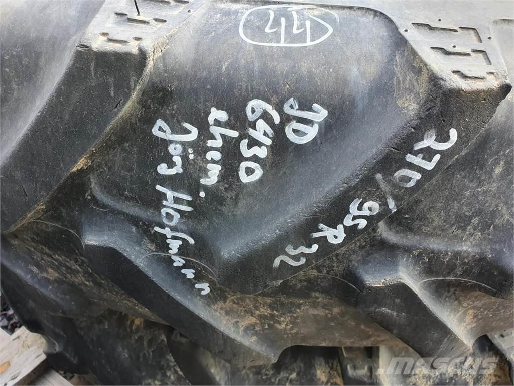 BKT 270/95R32 x2 Pneumatiky, kola a ráfky