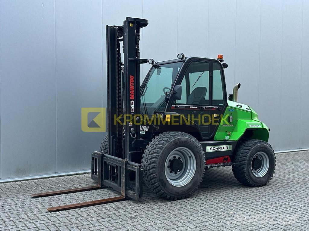 Manitou M30-4 Terénní vysokozdvižné vozíky