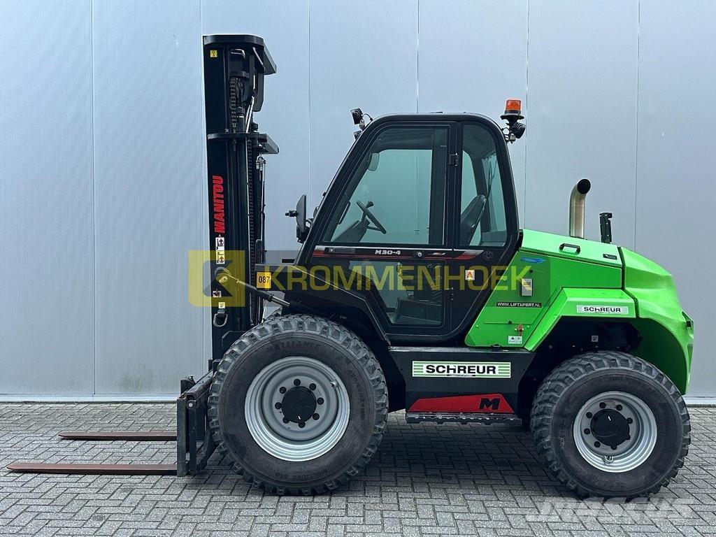 Manitou M30-4 Terénní vysokozdvižné vozíky