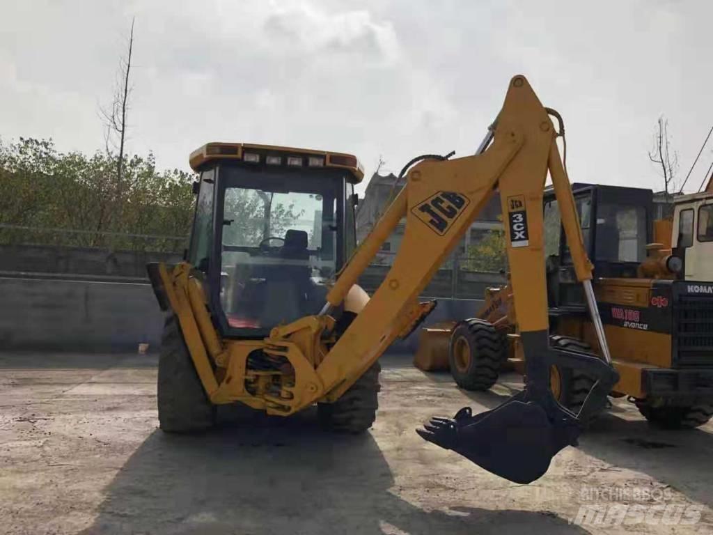 JCB 3cx Rýpadlo-nakladače