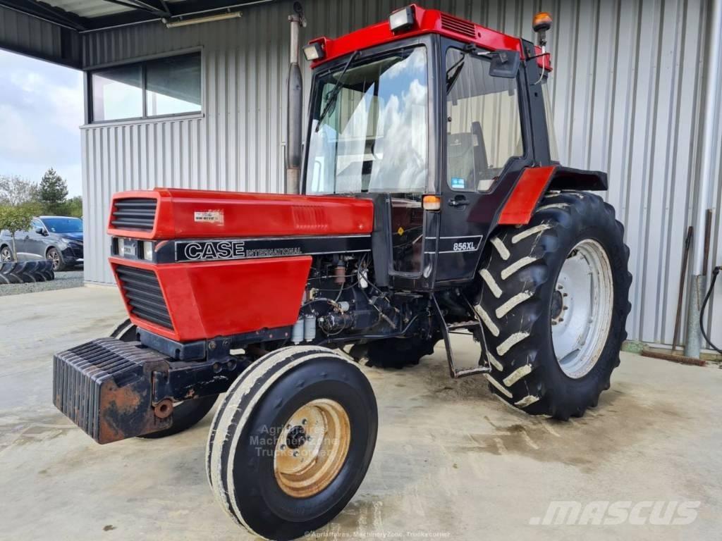 Case IH 856 XL Traktory