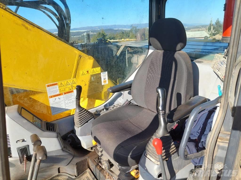 Komatsu PC 228 LC-3 Pásová rýpadla