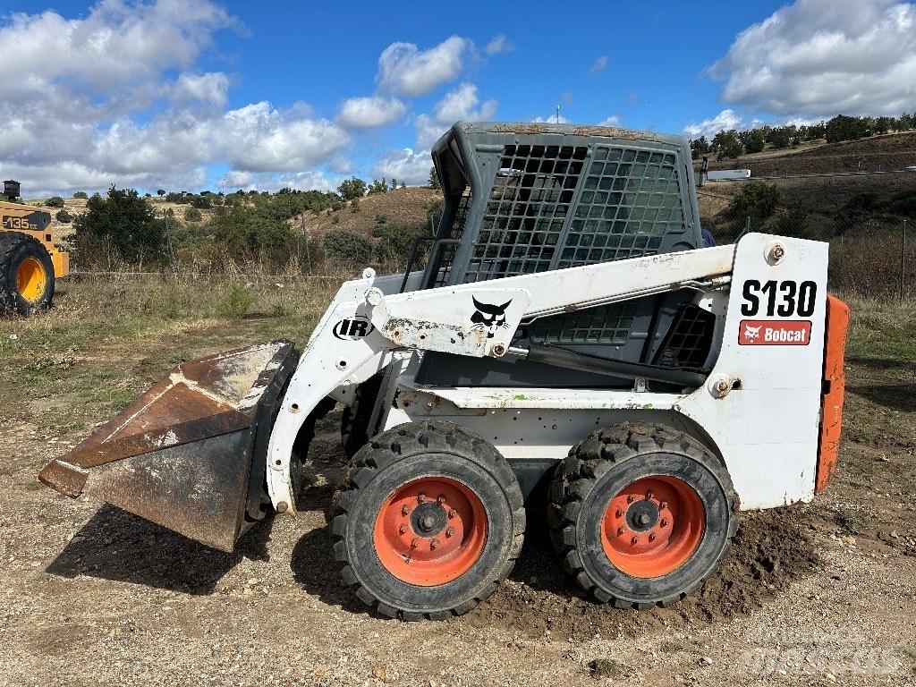 Bobcat S 130 Smykem řízené nakladače
