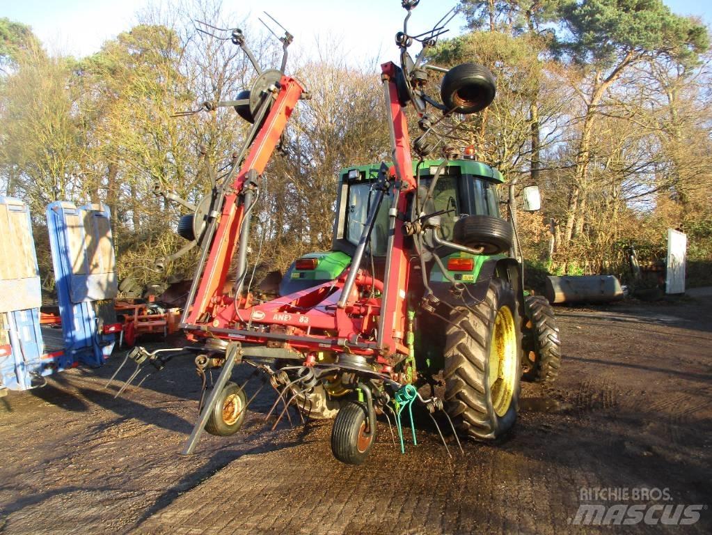 Kverneland Fanex 683 Obraceče a shrabovače sena