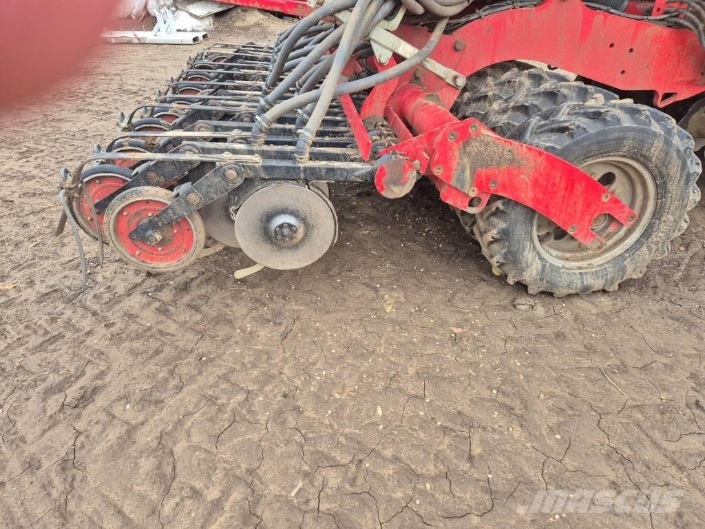 Horsch Pronto 6 DC Kombinované secí stroje