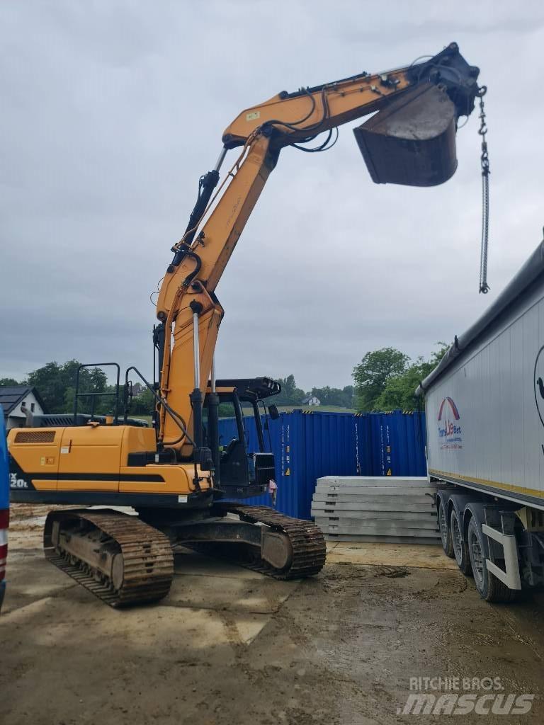 Hyundai HX 220 210 Pásová rýpadla