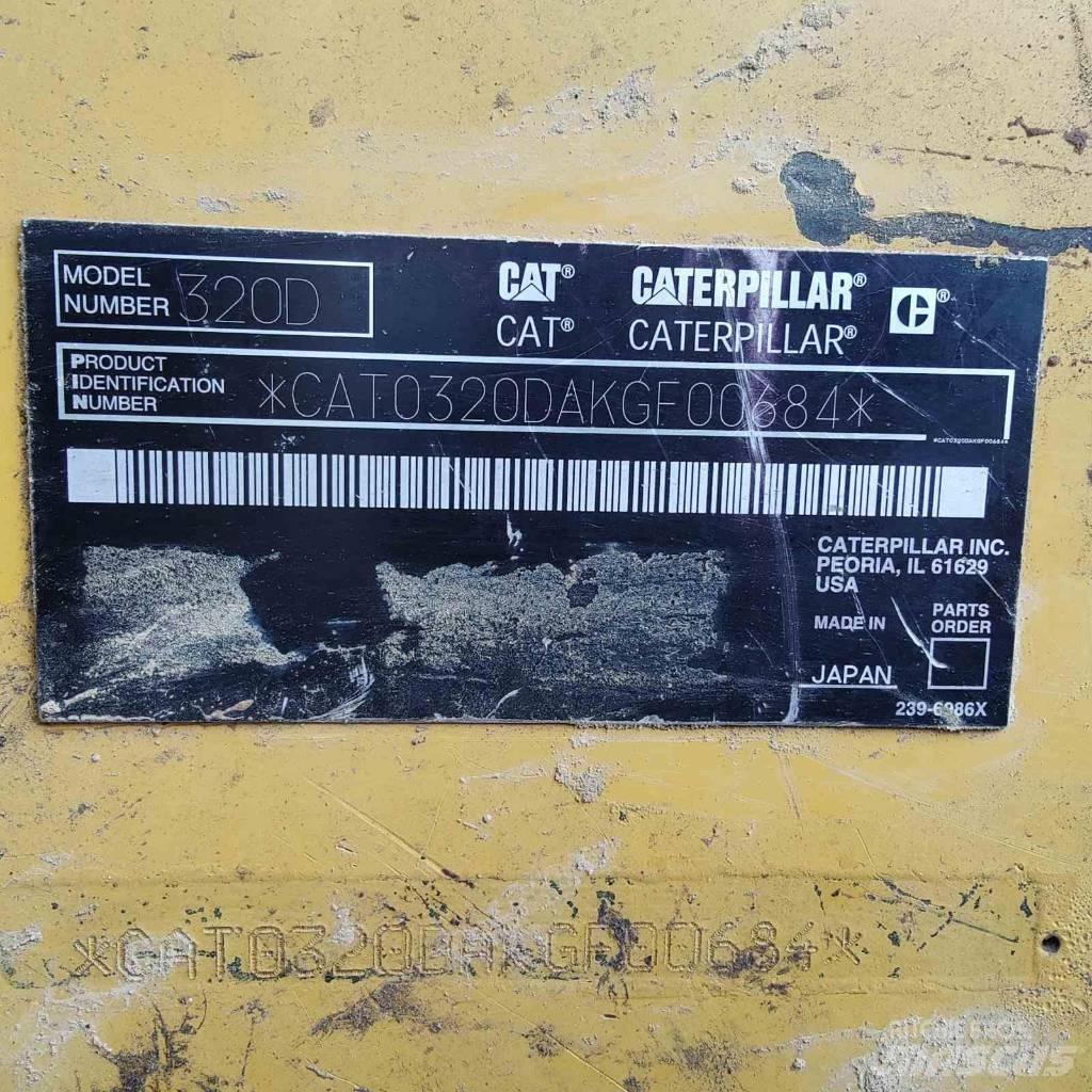 CAT 320 Pásová rýpadla