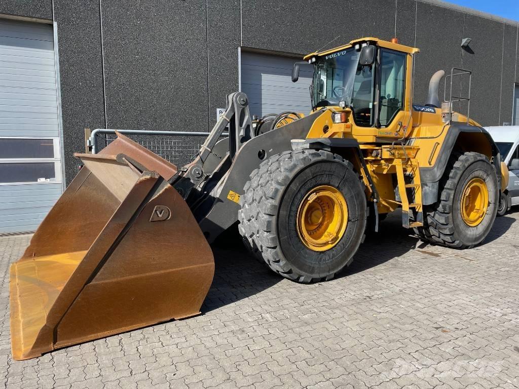 Volvo L220G Kolové nakladače