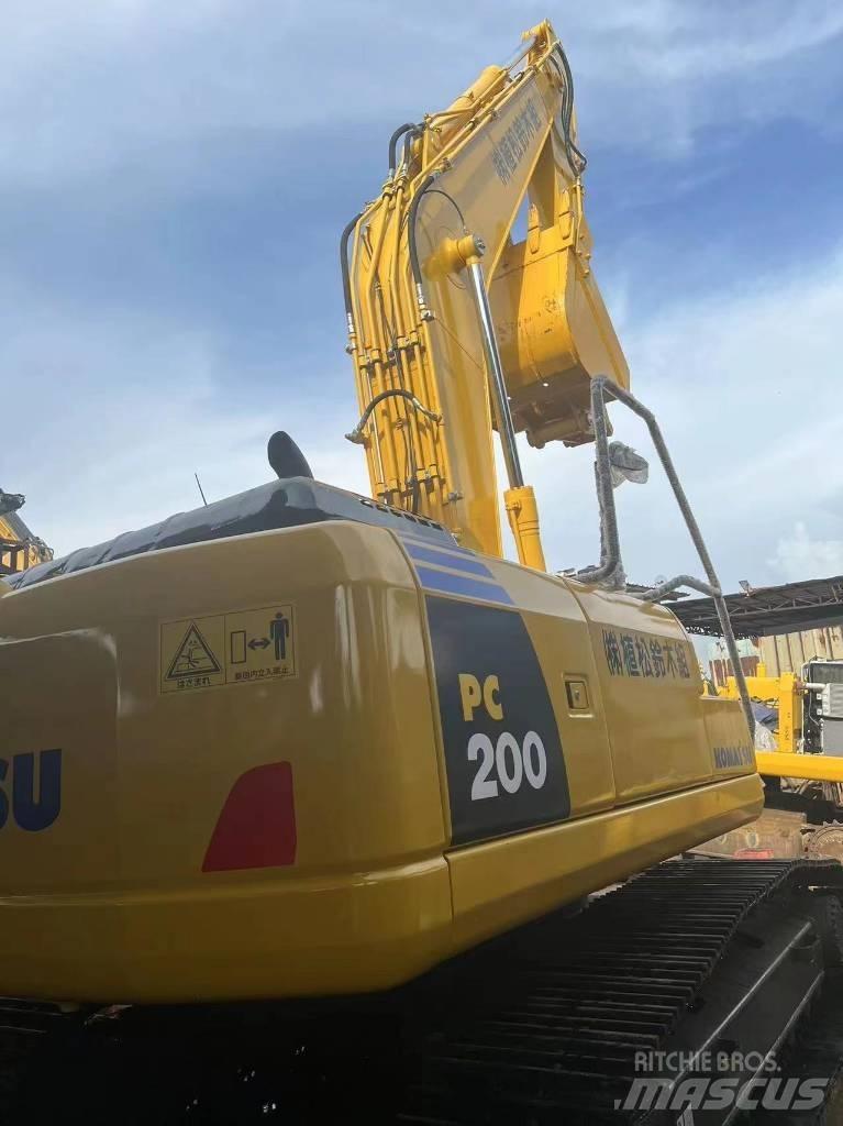 Komatsu PC 200-7L Pásová rýpadla