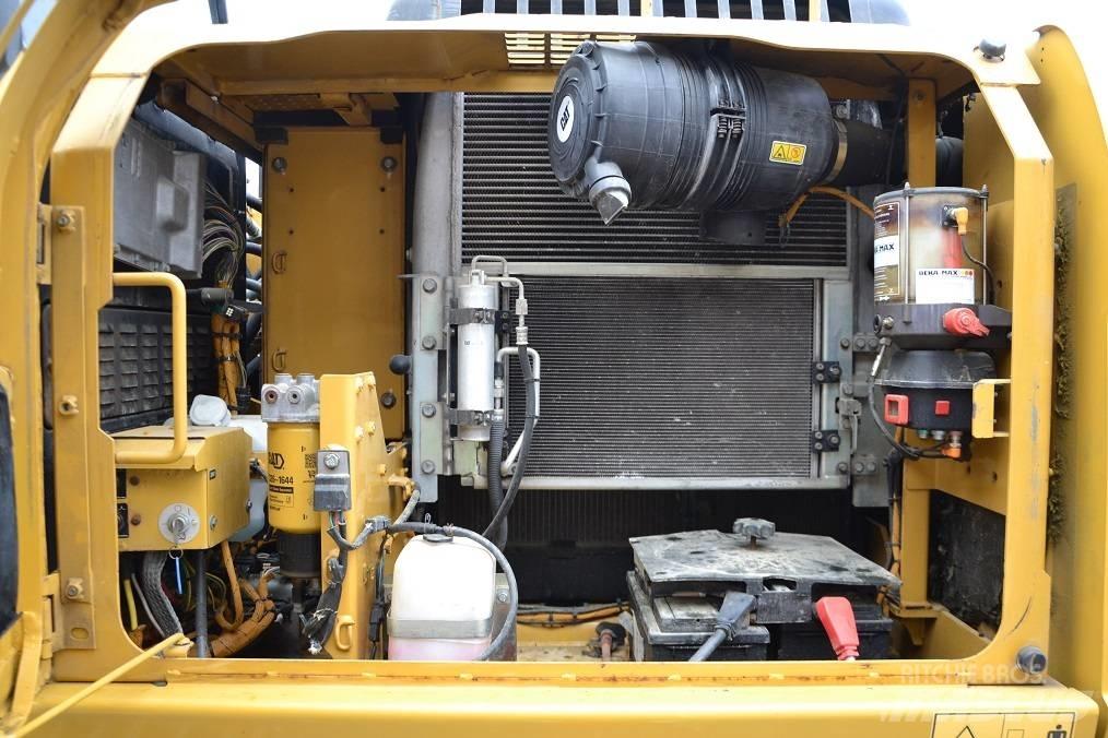 CAT 319 D L Pásová rýpadla