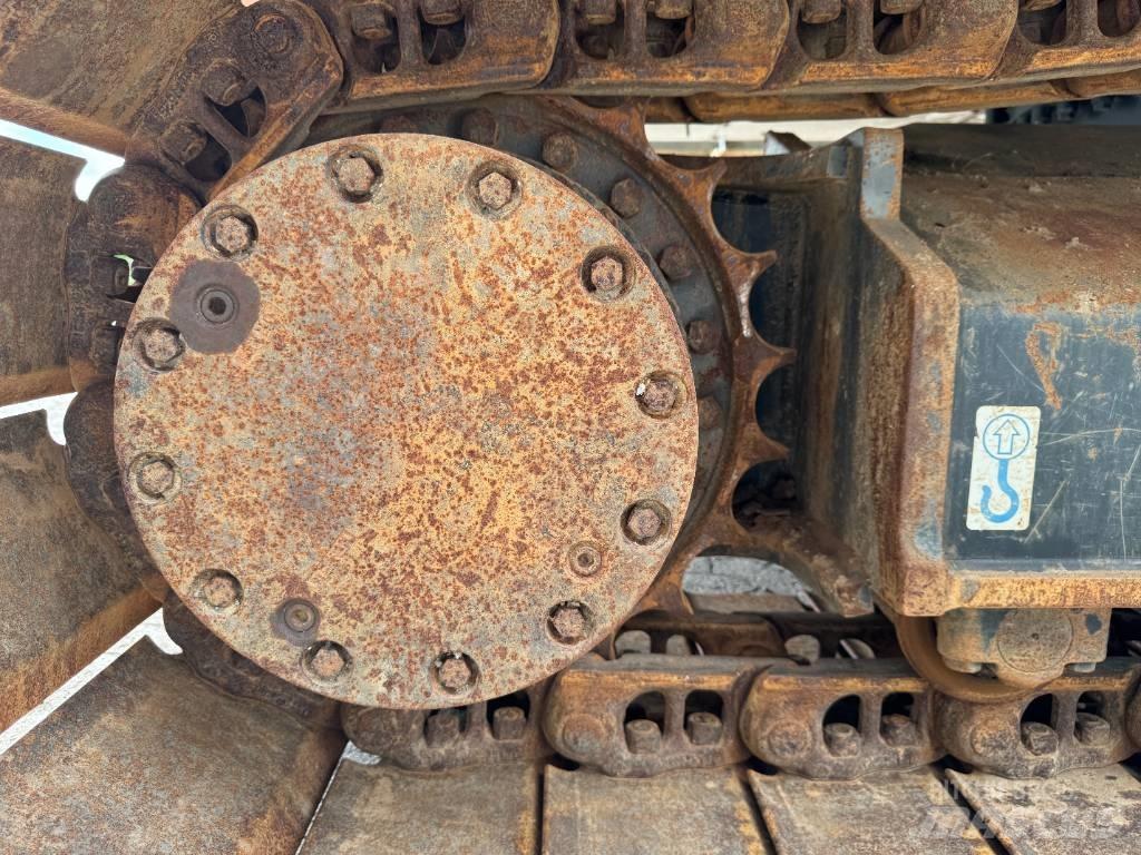 Hitachi ZX250-7 Pásová rýpadla