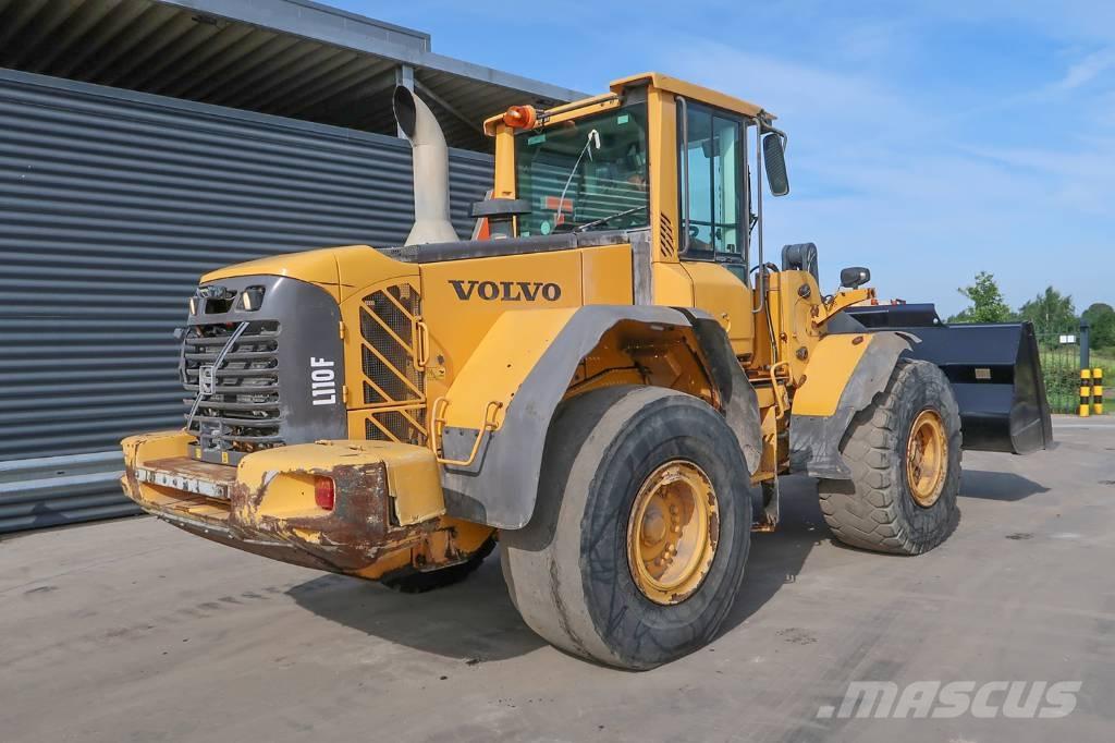 Volvo L110F Kolové nakladače