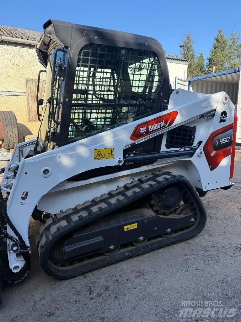 Bobcat T 450 Smykem řízené nakladače