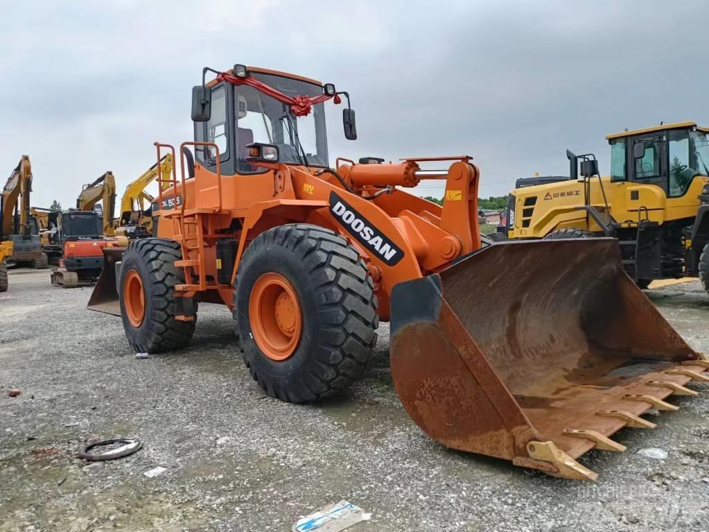 Doosan DL505 Kolové nakladače
