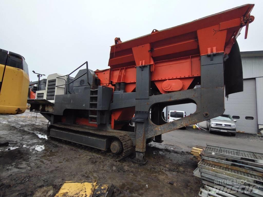 Extec C12 Mobilní drtiče