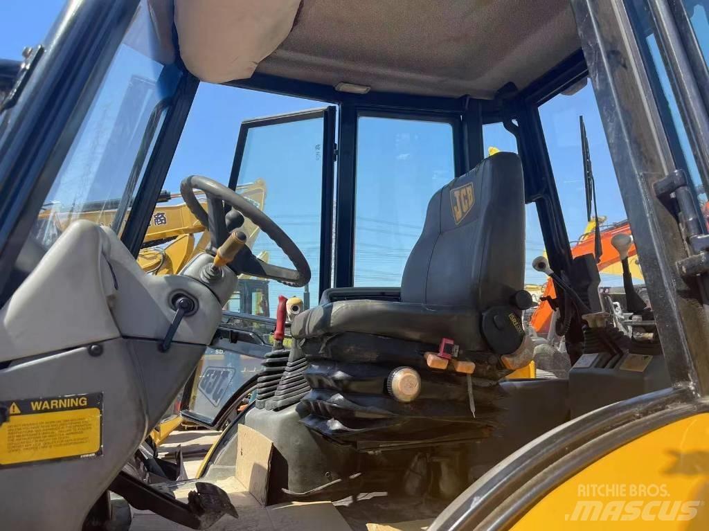 JCB 4 CX Rýpadlo-nakladače