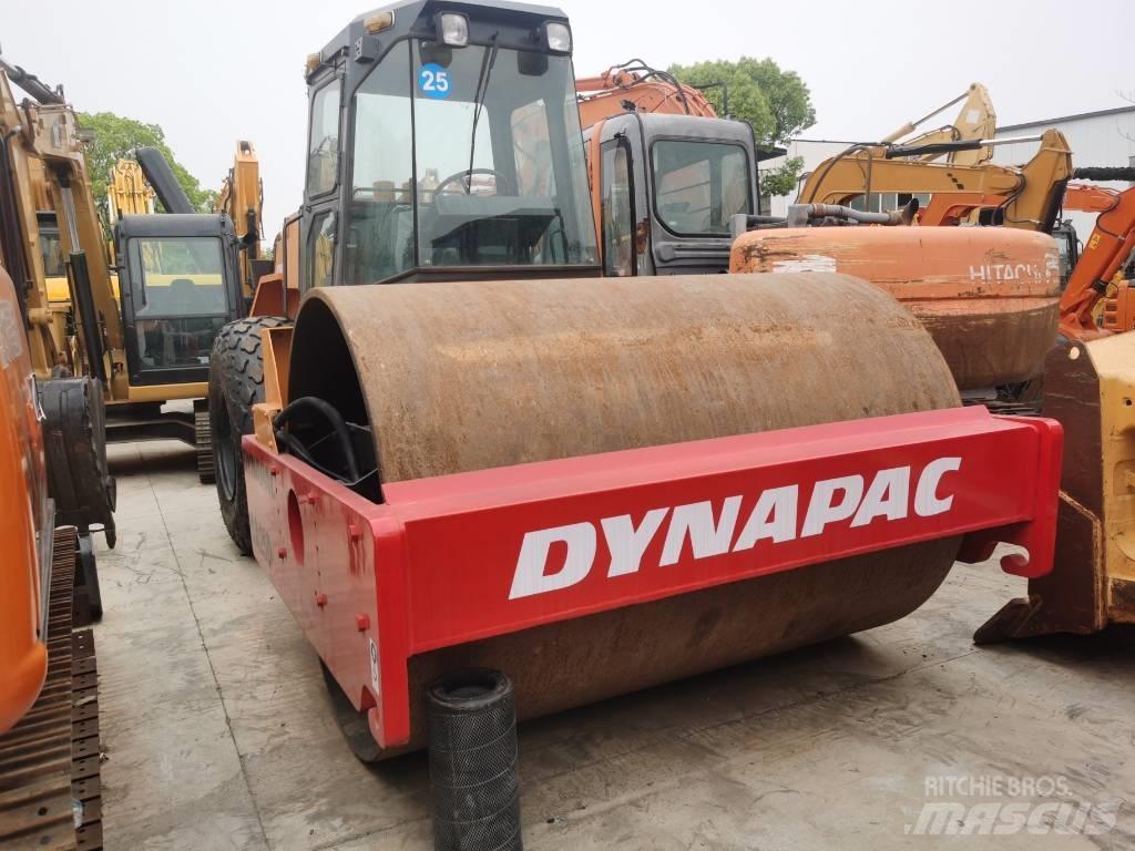 Dynapac CA 25 D Tahačové válce