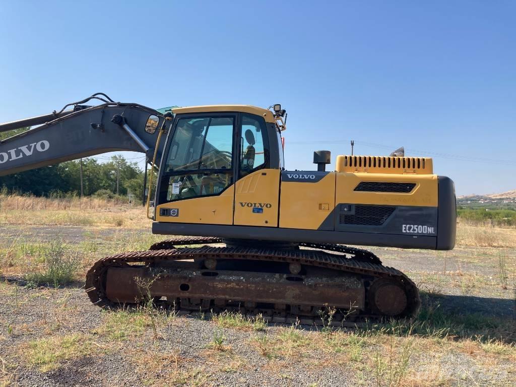 Volvo EC 250 D N L Pásová rýpadla