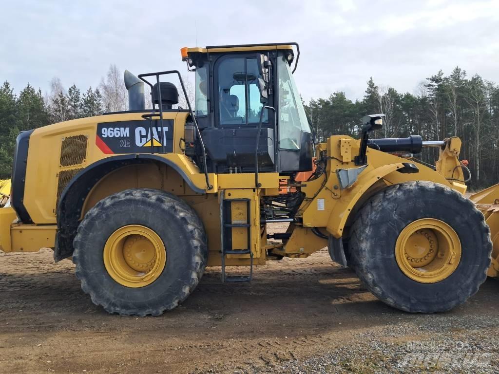 CAT 966M XE Kolové nakladače
