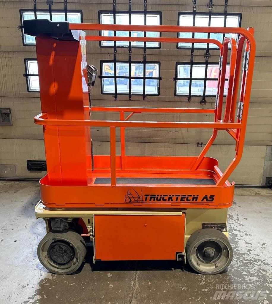 JLG 1230 ES Nůžková zvedací plošina