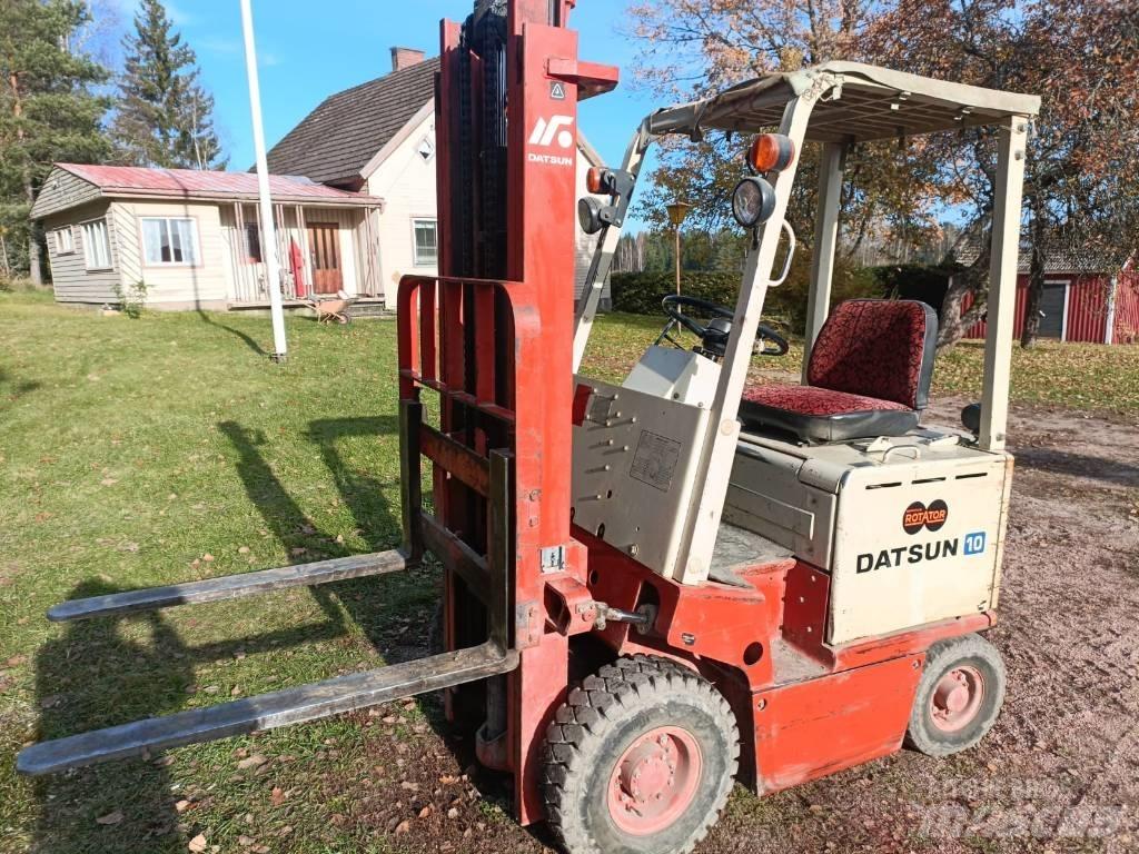 Datsun 10 Akumulátorové vozíky