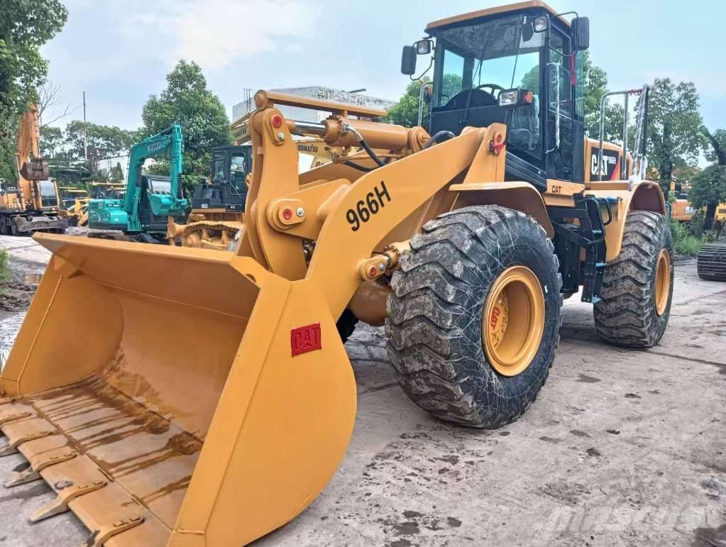 CAT 966 H Kolové nakladače